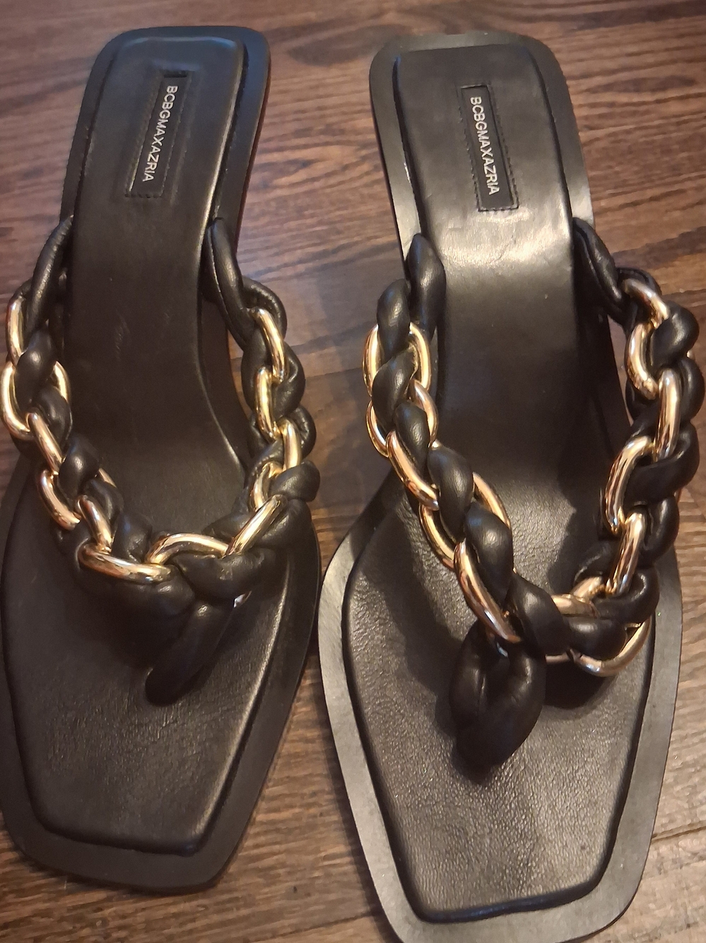BCBGMAXAZRIA Black Leather Chain-Accent Slide Sandals